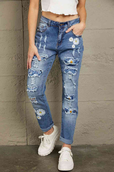 Baeful Printed Patch Distressed Boyfriend Jeans