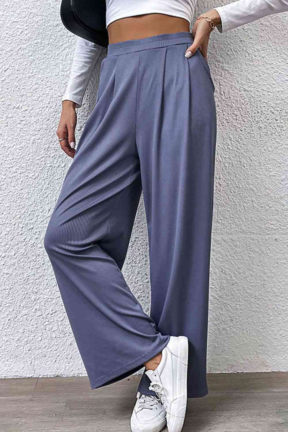 Pleated Detail Wide-Leg Pants with Pockets