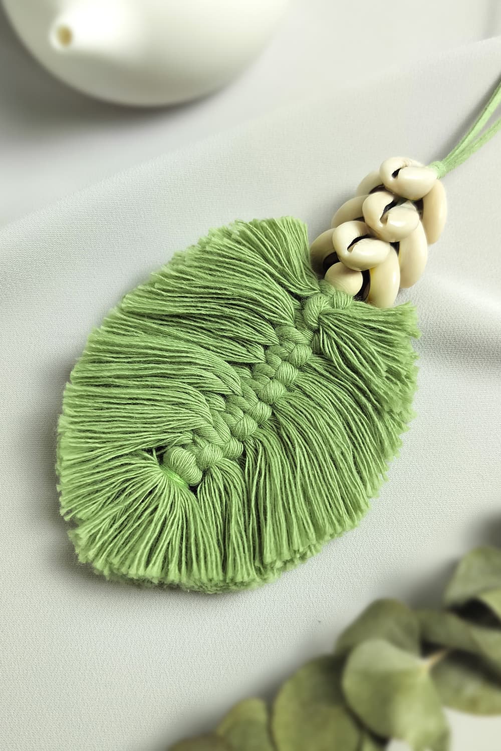 Leaf Macrame Pendant Necklace