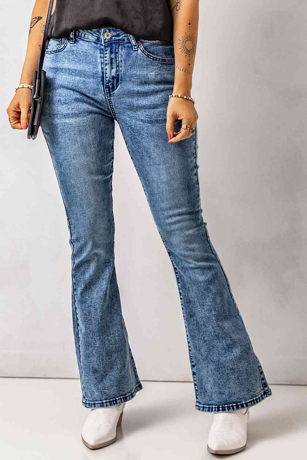 Baeful Vintage Wash Flare Jeans with Pockets